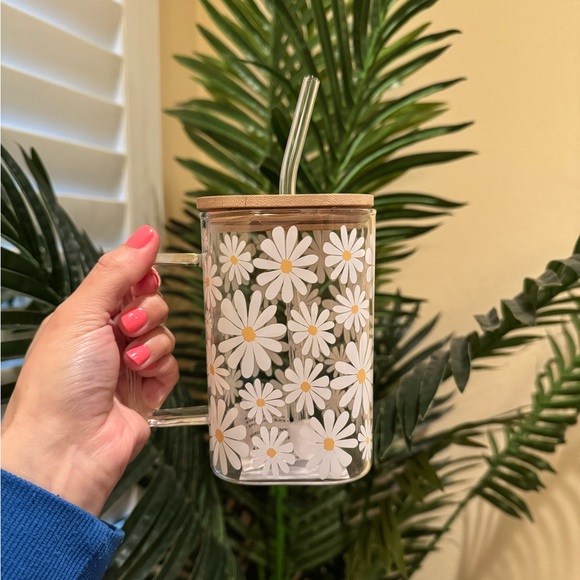 🆕 Daisy Flower Spring Can Glass Cup - Picture 1 of 6